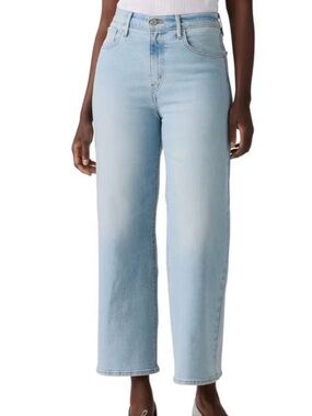 Levi's Women's High-Rise Wide Leg Jean